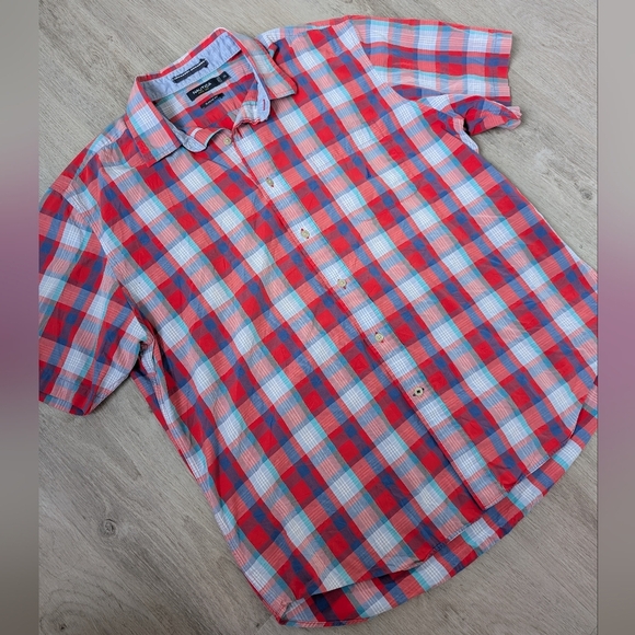 Nautica Classic Fit Men's Red and Blue Plaid Shirt Size XL - Picture 2 of 6